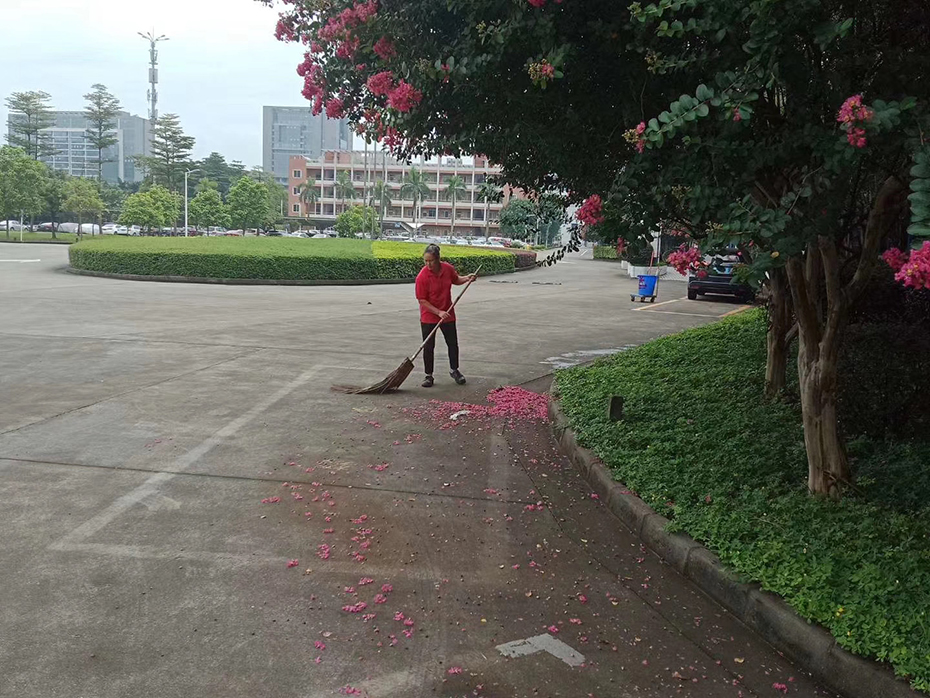 佛山丰富汽配公司工厂保洁